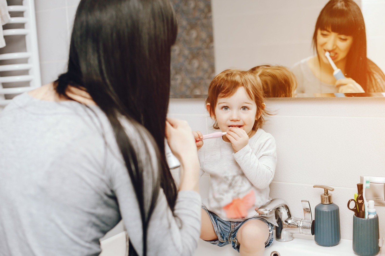 Cómo lograr que los niños amen cepillarse los dientes